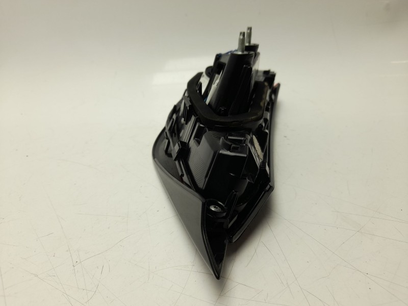 Recambio de piloto trasero derecho interior para ds ds 3 / ds 3 crossback (ur_, uc_, uj_) 1.5 bluehdi 100 referencia OEM IAM 982