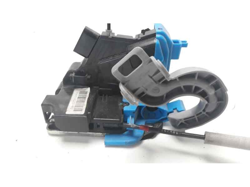 Recambio de cerradura puerta trasera izquierda para kia cee´d 1.4 crdi cat referencia OEM IAM 81410A2100  