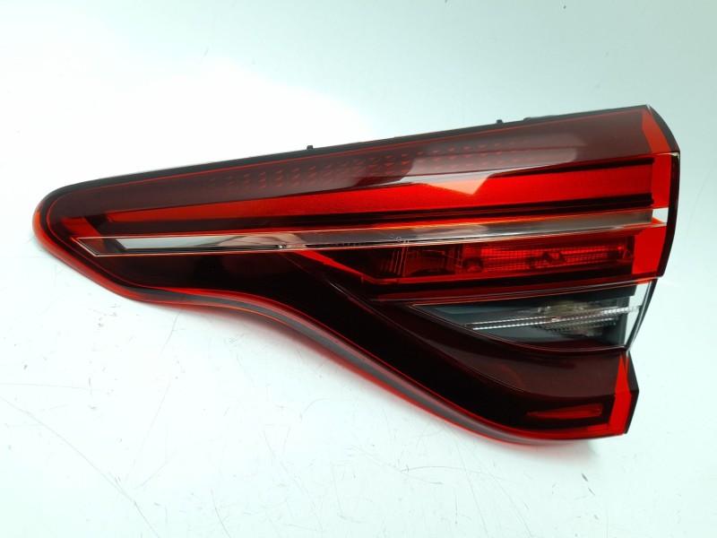 Recambio de piloto trasero derecho interior para mitsubishi colt referencia OEM IAM 265504450R  