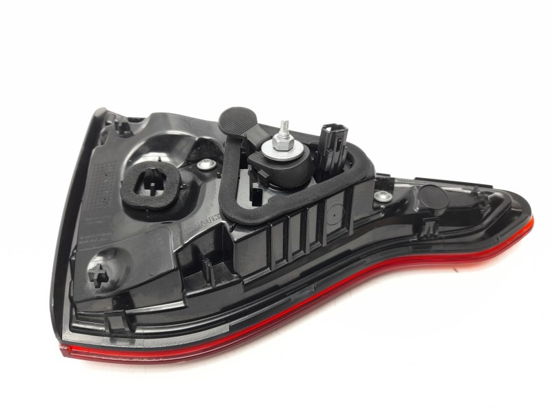 Recambio de piloto trasero derecho interior para mitsubishi colt referencia OEM IAM 265504450R  