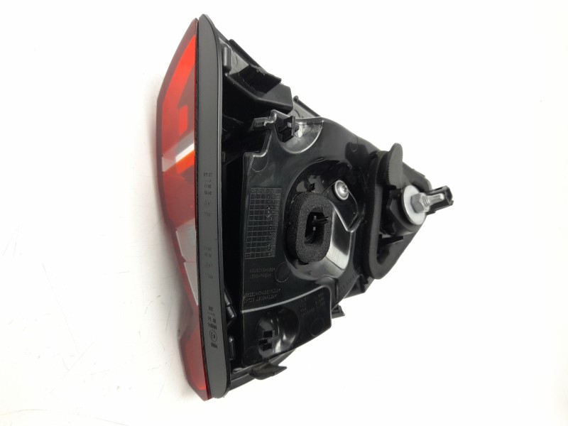 Recambio de piloto trasero derecho interior para mitsubishi colt referencia OEM IAM 265504450R  