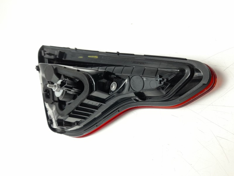 Recambio de piloto trasero derecho interior para mitsubishi colt referencia OEM IAM 265504450R  