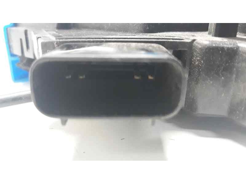 Recambio de cerradura puerta trasera izquierda para kia cee´d 1.4 crdi cat referencia OEM IAM 81410A2100  