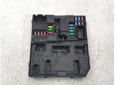 CAJA RELES / FUSIBLES 284B66727R 