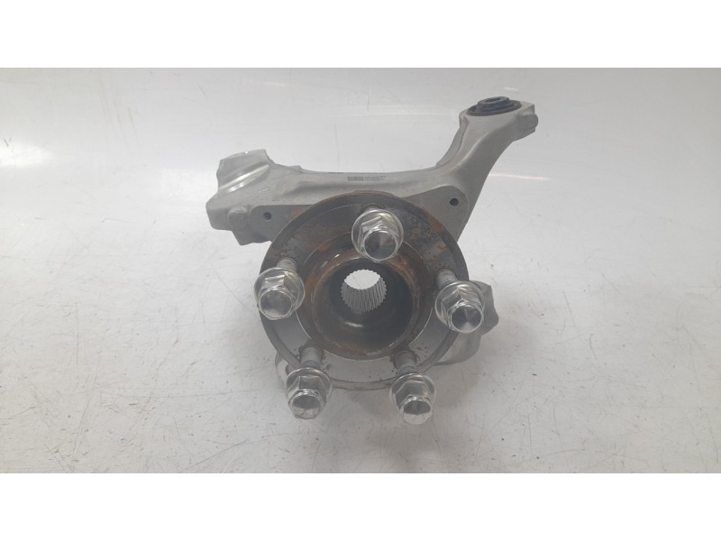 Recambio de mangueta trasera derecha para ford mustang mach 1 referencia OEM IAM 2376812  