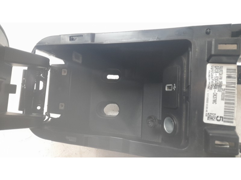 Recambio de apoyabrazos central para ford mustang mach 1 referencia OEM IAM GR3B63045A06CK37MC  