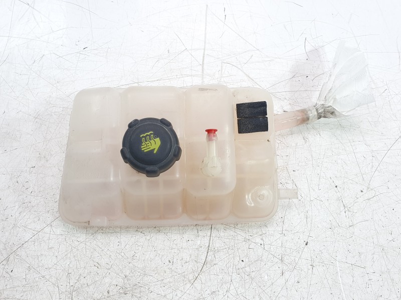 Recambio de deposito expansion para renault megane iv hatchback (b9a/m/n_) 1.5 dci 110 (b9a3) referencia OEM IAM 217102781R  