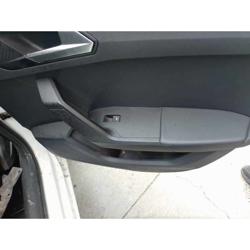 Recambio de mando elevalunas trasero derecho para seat leon sportstourer (kl8, kld) 2.0 tdi referencia OEM IAM   