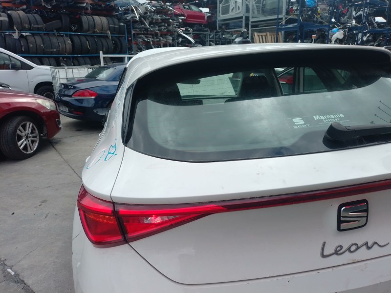 Recambio de piloto trasero central para seat leon sportstourer (kl8, kld) 2.0 tdi referencia OEM IAM   