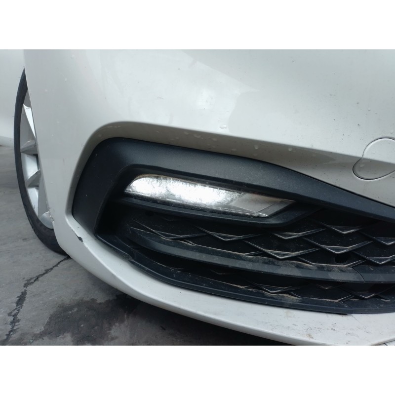 Recambio de faro antiniebla derecho para seat leon sportstourer (kl8, kld) 2.0 tdi referencia OEM IAM   