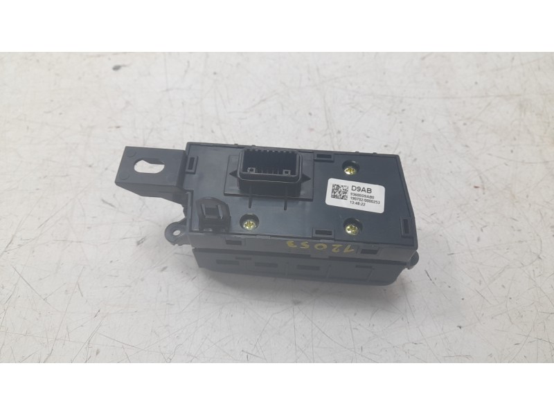 Recambio de interruptor para kia sportage drive 4x2 referencia OEM IAM 93600D9AB0  