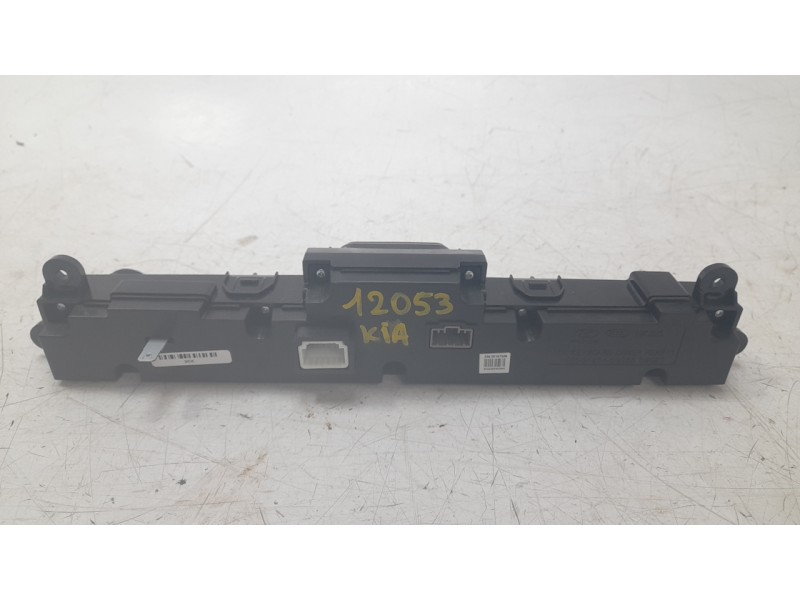 Recambio de mando multifuncion para kia sportage drive 4x2 referencia OEM IAM 996568020  