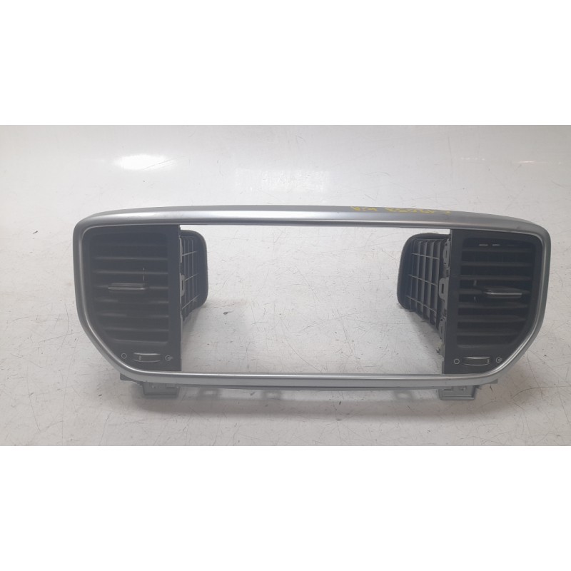 Recambio de rejilla aireadora para kia sportage drive 4x2 referencia OEM IAM 97410F1000  