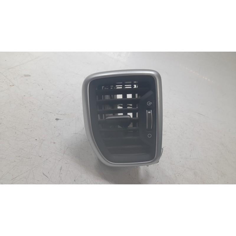 Recambio de rejilla aireadora para kia sportage drive 4x2 referencia OEM IAM 97480F1AA0  