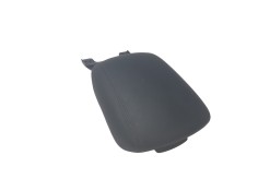 Recambio de apoyabrazos central para kia sportage drive 4x2 referencia OEM IAM 84660F1200WK  