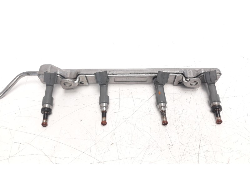 Recambio de inyector para toyota c-hr referencia OEM IAM 232500T0110 2381437100 