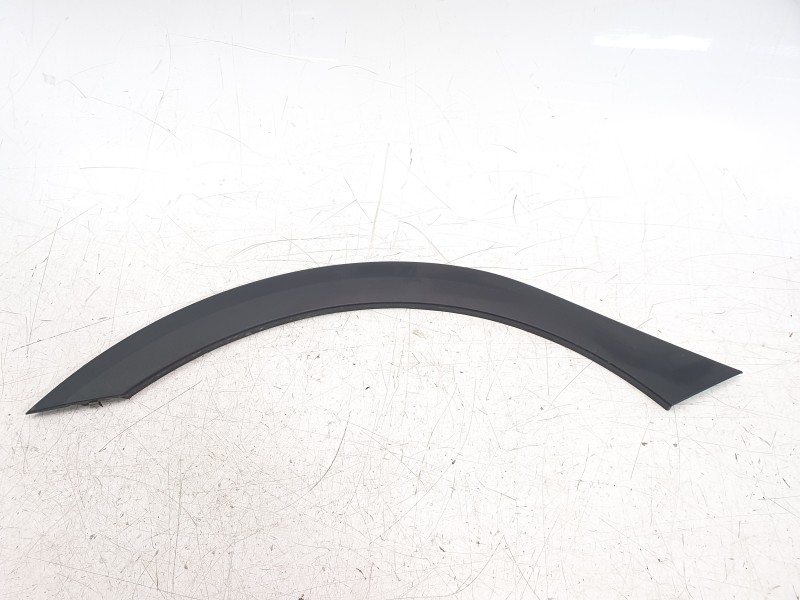 Recambio de aletin trasero derecho para seat arona fr referencia OEM IAM 6F9853818  