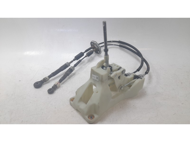 Recambio de palanca cambio para kia sportage drive 4x2 referencia OEM IAM 43700F1210WK  