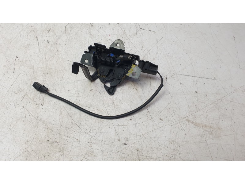 Recambio de cerradura capo para hyundai i20 iii (bc3, bi3) 1.0 t-gdi referencia OEM IAM 81130Q0000  