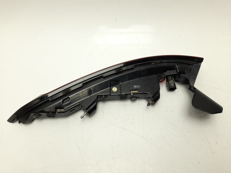 Recambio de piloto trasero derecho para hyundai kona maxx 2wd referencia OEM IAM 92402BE003  
