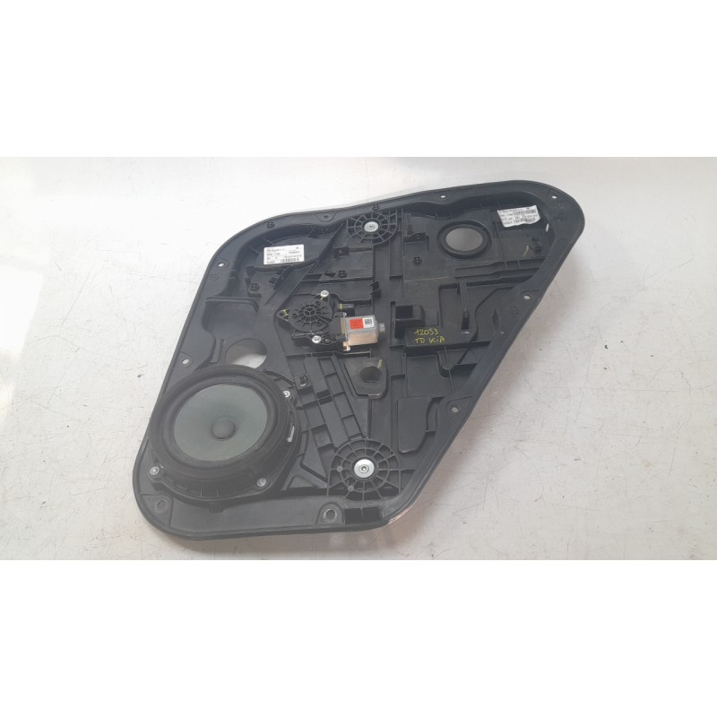 Recambio de elevalunas trasero derecho para kia sportage drive 4x2 referencia OEM IAM 83480F1000  