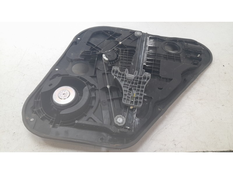 Recambio de elevalunas trasero izquierdo para kia sportage drive 4x2 referencia OEM IAM 83470F1000  