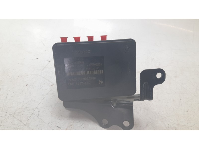 Recambio de abs para kia sportage drive 4x2 referencia OEM IAM 58920F1510  