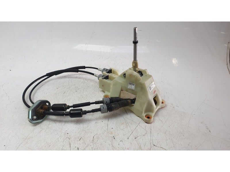 Recambio de palanca cambio para hyundai i20 iii (bc3, bi3) 1.0 t-gdi referencia OEM IAM 46700Q0400NNB  