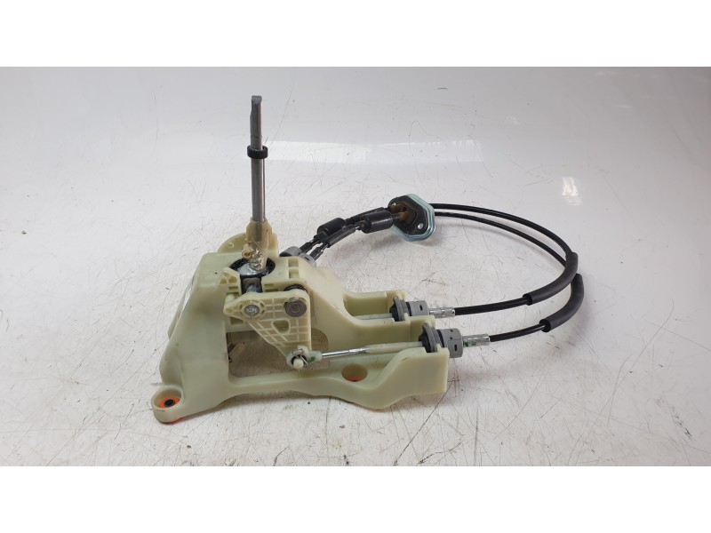 Recambio de palanca cambio para hyundai i20 iii (bc3, bi3) 1.0 t-gdi referencia OEM IAM 46700Q0400NNB  