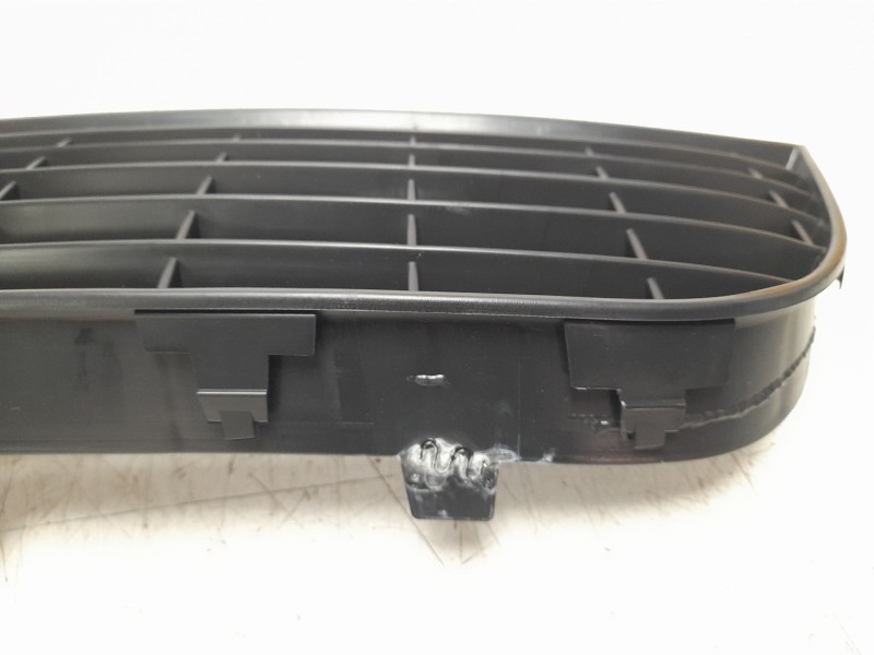 Recambio de rejilla paragolpes central para fiat grande punto (199) referencia OEM IAM 735410809 107094906 107094906/FT3422100/7