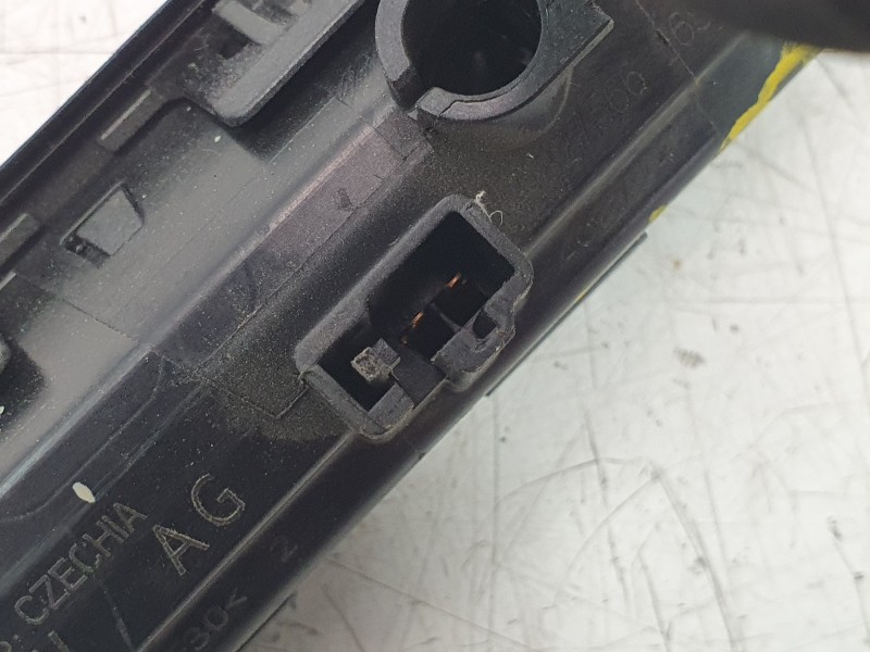 Recambio de maneta exterior porton para seat arona fr referencia OEM IAM 6F9827566  