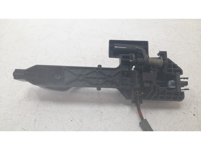 Recambio de maneta exterior trasera izquierda para kia sportage drive 4x2 referencia OEM IAM 83651F1010  