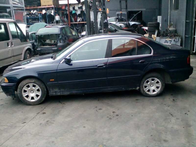 bmw serie 5 berlina (e39) del año 2001