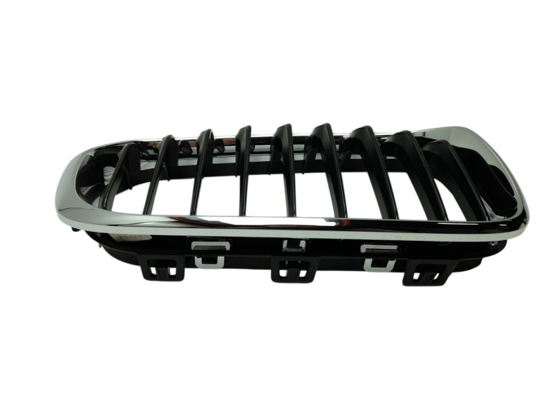 Recambio de rejilla delantera para bmw serie 1 lim. (f20/f21) referencia OEM IAM 51137371686 51137371686 107064704