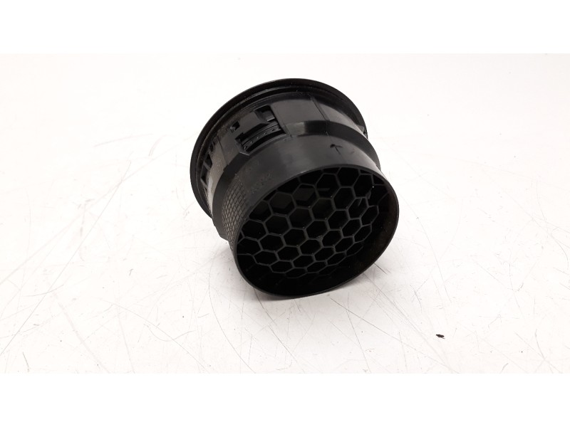 Recambio de rejilla aireadora para dacia dokker 1.5 dci diesel fap cat referencia OEM IAM 687602251R  