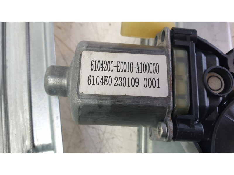 Recambio de elevalunas delantero derecho para swm g01 1.5 referencia OEM IAM 0130823433  