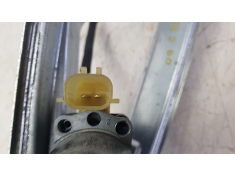 Recambio de elevalunas delantero derecho para swm g01 1.5 referencia OEM IAM 0130823433  