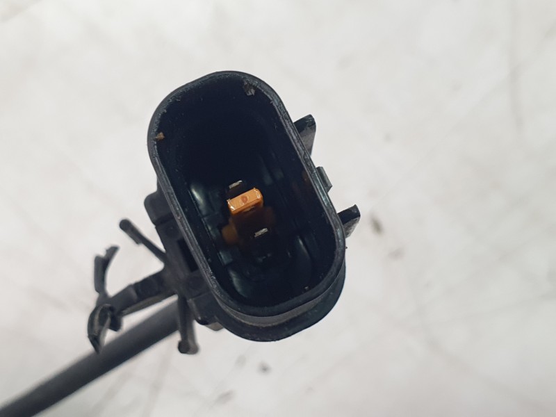 Recambio de cerradura capo para kia stonic (yb) 1.0 t-gdi eco-dynamics+ referencia OEM IAM 81130H8400  