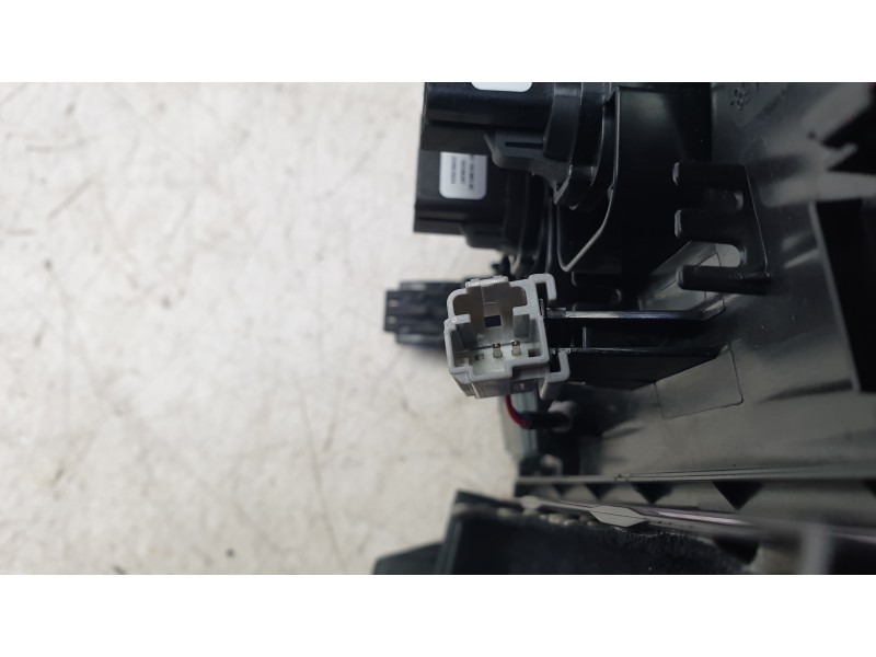 Recambio de luz interior para ford kuga iii (dfk) 2.5 fhev referencia OEM IAM 2454708  