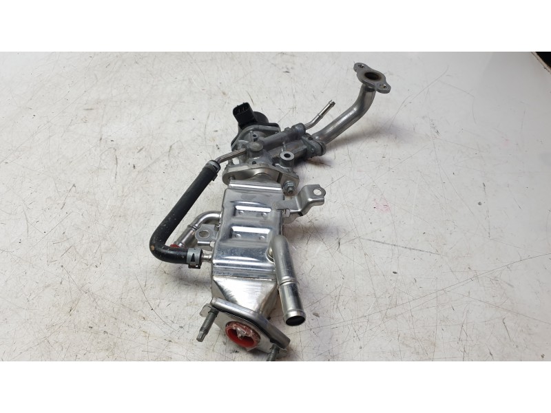 Recambio de enfriador egr para toyota c-hr hybrid active referencia OEM IAM 256010T010A  