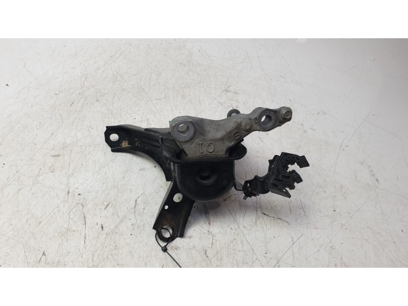 Recambio de soporte motor para toyota c-hr hybrid active referencia OEM IAM 123050T332  