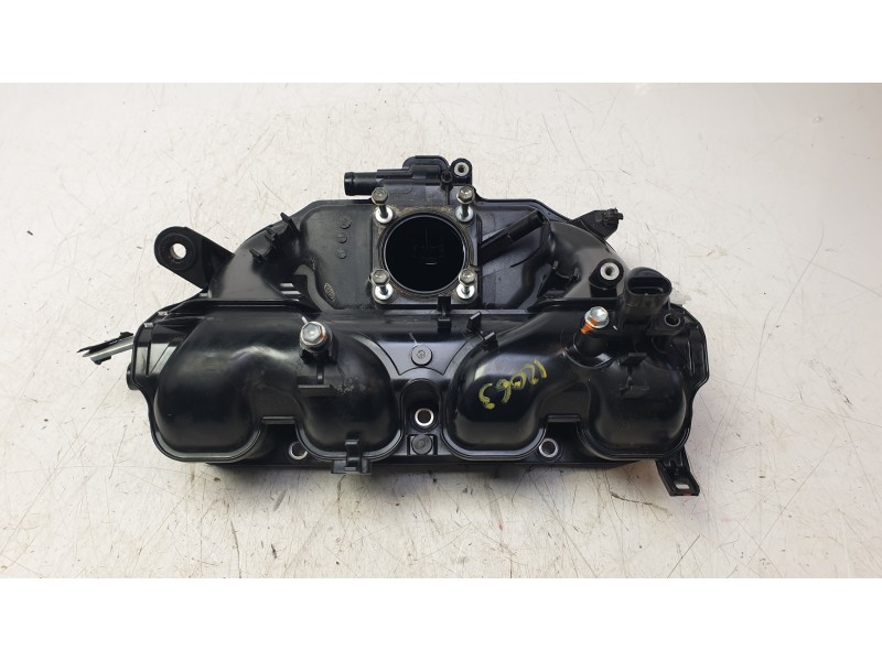 Recambio de colector admision para toyota c-hr hybrid active referencia OEM IAM 171200T180  