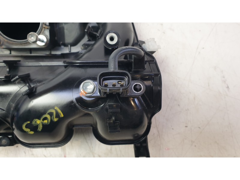 Recambio de colector admision para toyota c-hr hybrid active referencia OEM IAM 171200T180  