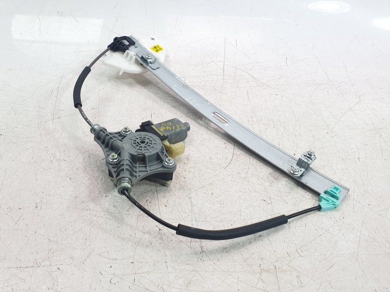 Recambio de elevalunas delantero derecho para kia stonic (yb) 1.0 t-gdi eco-dynamics+ referencia OEM IAM 82402H8100  