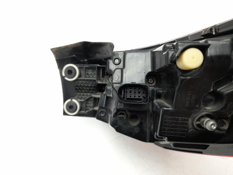 Recambio de piloto trasero izquierdo para seat leon (kl1, klg) 2.0 tdi referencia OEM IAM 5FA945095  103F21391771/ST4304054/1685