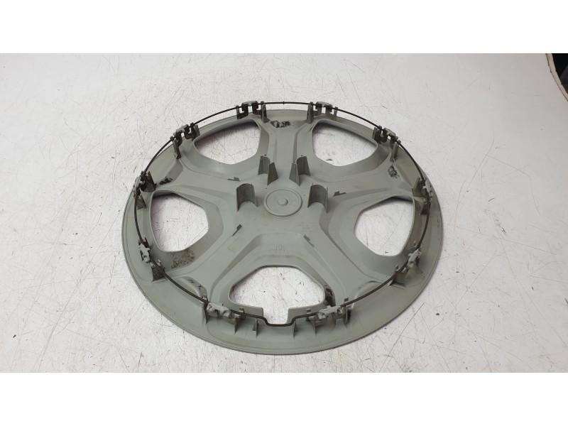 Recambio de tapacubos para ford kuga ii (dm2) 1.5 tdci referencia OEM IAM 1788319  