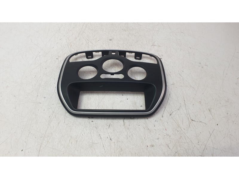 Recambio de moldura para renault kangoo express (fw0/1_) z.e. (fw0z, fw1z) referencia OEM IAM 682608894R  