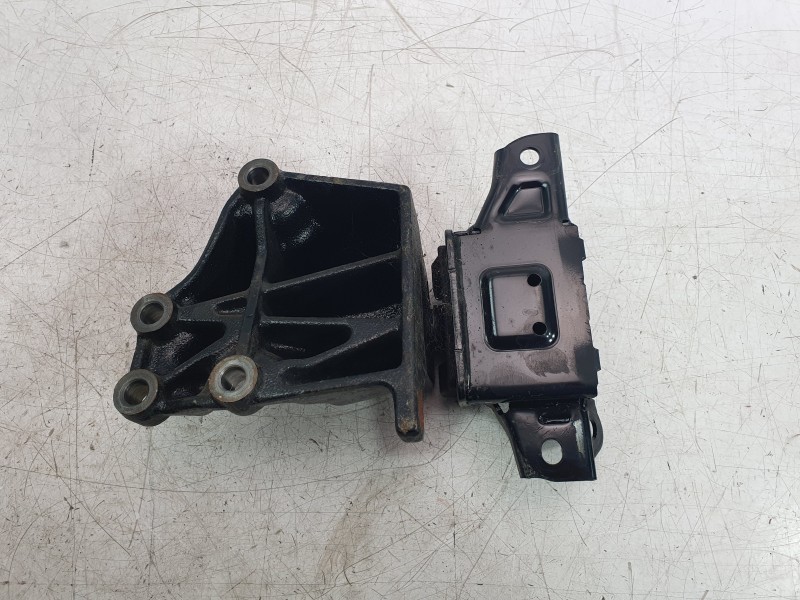 Recambio de soporte motor izquierdo para kia stonic (yb) 1.0 t-gdi eco-dynamics+ referencia OEM IAM 21830G4000  