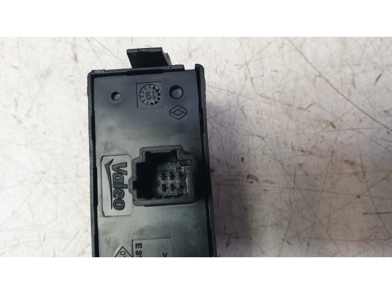 Recambio de warning para renault kangoo express (fw0/1_) z.e. (fw0z, fw1z) referencia OEM IAM 252105246R  