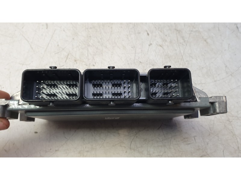 Recambio de centralita motor uce para renault kangoo express (fw0/1_) z.e. (fw0z, fw1z) referencia OEM IAM 237D40258R  